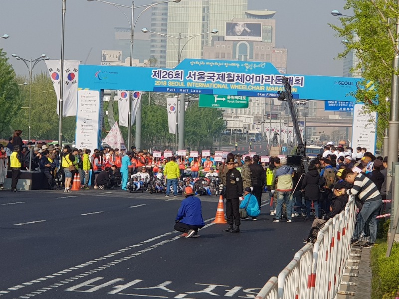 서울국제휠체어마라톤2.jpg